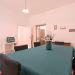 In 2br-1ba Apartman *