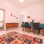 In 2br-1ba