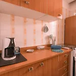 In 2br-1ba