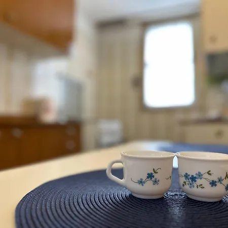 In Santa Lucia 2br-1ba Apartment *