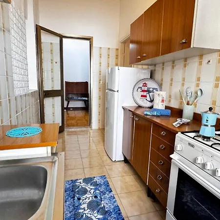 Apartment In Santa Lucia 2br-1ba