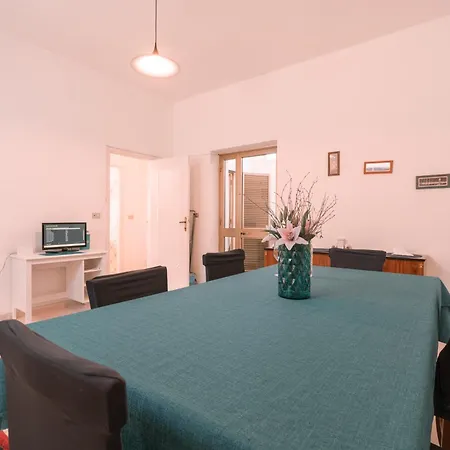 In 2br-1ba Apartamento *