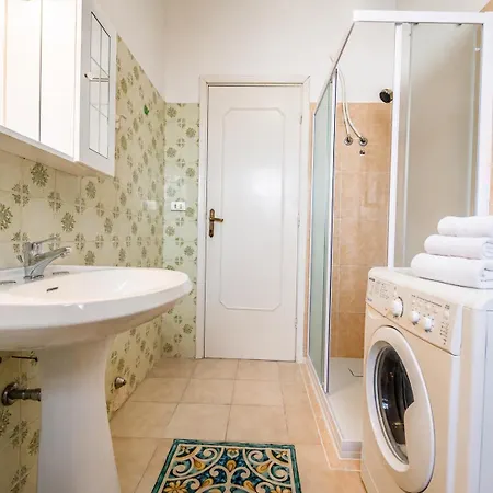 In 2br-1ba * 桑塔露琪亚