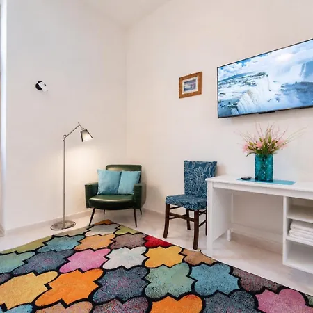 아파트 In 2br-1ba *